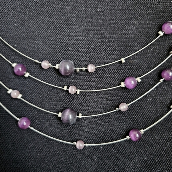 Free with purchase - 4 strings necklace - purple beads on wire - Picture 5 of 9